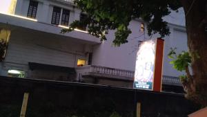 Budova, kde se penzion – hostinec nachází + 19 fotografií