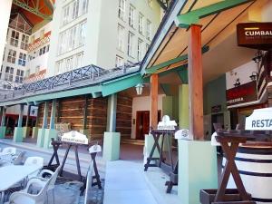 Reštaurácia alebo iné gastronomické zariadenie v ubytovaní Apartamento