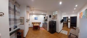 A kitchen or kitchenette at La G