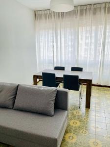 Posezení v ubytování Mamisà appartamento in centro Schio