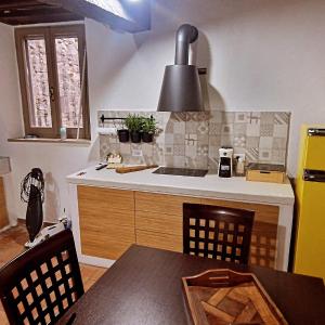 Køkken eller tekøkken på La Locanda di Morre + 8 billeder