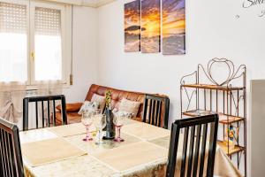A seating area at Appartamento Milly