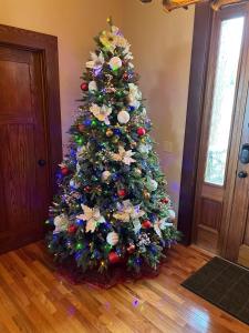 Φωτογραφία από το άλμπουμ του Elkstone Panoramic Views from Blowing Rock to Grandfather σε Blowing Rock