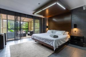 Afbeelding uit fotogalerij van Bachelor Party Guard Jacuzzi Pool in Medellín