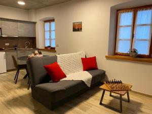 Kuchyň nebo kuchyňský kout v ubytování Apartmaji in sobe Odlična hiša Štanjel