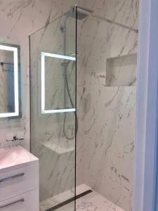 Ένα μπάνιο στο Аркадия !26 жемчужина вид море, место в паркинг