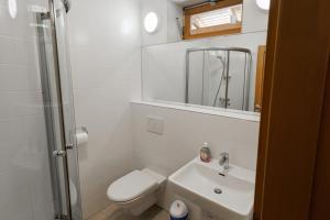 Kúpeľňa v ubytovaní Jacht Apartmanok