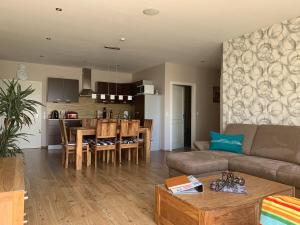 Kuchyň nebo kuchyňský kout v ubytování Ferienhaus-Maxe-Wohnung-Hannah
