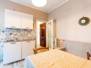 Η κουζίνα ή μικρή κουζίνα στο Apartment Maurizio's Place by Interhome