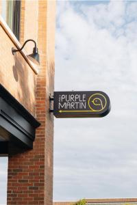 Billede fra billedgalleriet på The Purple Martin - The Odd Bird i Louisville