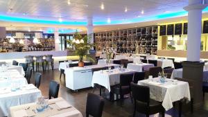 Restaurace v ubytování Coin d'Aubrac Hôtel Restaurant SPA de luxe