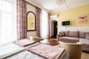 TV a/nebo společenská místnost v ubytování Hotel Alter Telegraf