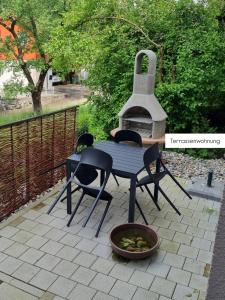 Aed väljaspool majutusasutust Ferienwohnung Tostner Burgblick