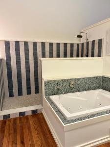 威尔明顿Luxe 220, Unit 6 - Adjoining Pool Table Penthouse Suites的相册照片