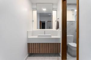 Et badeværelse på Localização privilegiada: Orla de Icaraí + 18 billeder