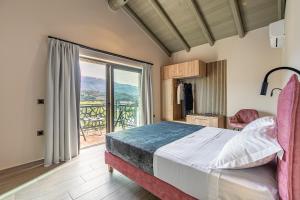 Ένα ή περισσότερα κρεβάτια σε δωμάτιο στο Villa Alargo +76 φωτογραφίες