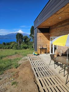 Φωτογραφία από το άλμπουμ του Cabaña con vista panorámica inigualable al lago Llanquihue y volcán Osorno σε La Ensenada