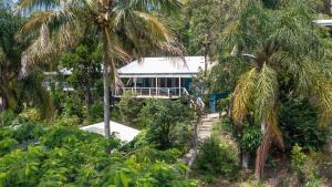 Κήπος έξω από το Beach Tree