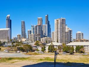 Nespecifikovaný výhled na destinaci Gold Coast nebo výhled na město při pohledu z apartmánu