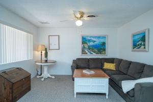 Galeriebild der Unterkunft River Love, private dock Moovalya Keys in Parker + 31 Fotos