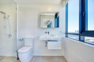 Koupelna v ubytování Ruby Apartment Gold Coast