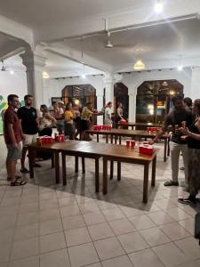 Επισκέπτες που μένουν στο Hummus Hostel Hikkaduwa