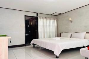 Billede fra billedgalleriet på Ton Hom Pool Party i Hua Hin