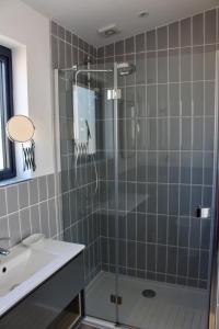 Koupelna v ubytování Cicero's Lodge