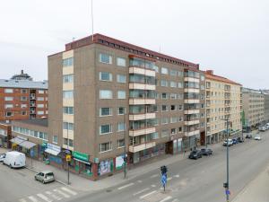 タンペレにあるHeartful 1BR Apartment with Balcony next to Railway Station - Hosted by 2ndhomesの市街地の建物の上面