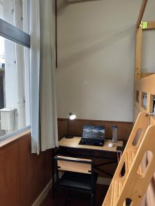 Μια τηλεόραση ή/και κέντρο ψυχαγωγίας στο JAC HAUS in KIKAI