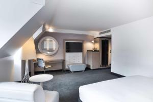 Radisson Blu Hotel, Edinburgh City Centre客房内的一张或多张床位