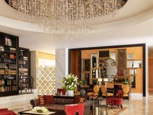 Raffles Makati的休息区
