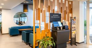 Ο χώρος του λόμπι ή της ρεσεψιόν στο Tallink Express Hotel