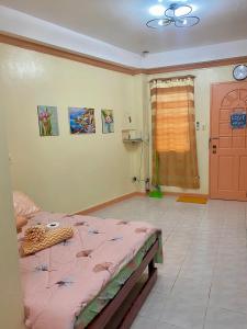 Ένα ή περισσότερα κρεβάτια σε δωμάτιο στο City Pod Home +7 φωτογραφίες