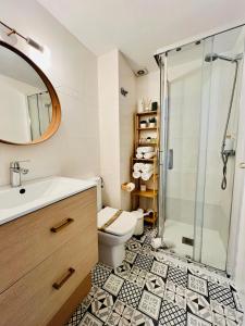 Koupelna v ubytování Encantador apartamento en Tossa de Mar