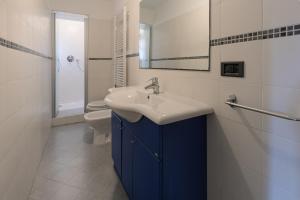 A bathroom at Beachfront, seaview and terrace - Portofino Gulf