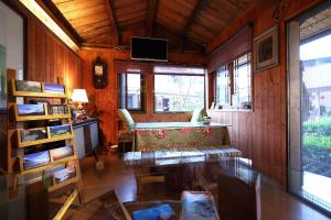 Ruang duduk di Jasmine Orange B&B