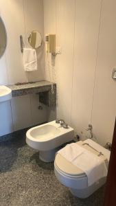 Ένα μπάνιο στο Hotel Bonaparte Flat Particular E