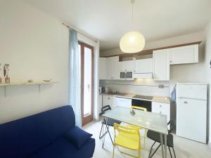 Η κουζίνα ή μικρή κουζίνα στο Casa Elia - Procchio - Argonautivacanze +23 φωτογραφίες