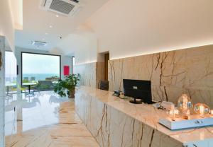 TV a/nebo společenská místnost v ubytování Frux Flux hotel