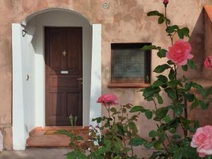Fotografia z galérie ubytovania "Sardinia Blue Home" Vista mare, tramonti mozzafiato su Golfo Asinara, giardino, parking e Wi-Fi v destinácii Castelsardo
