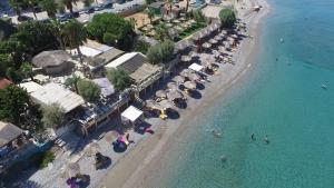 Fotografie z fotogalerie ubytování Black & White Resort v destinaci Xylokastro