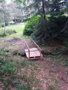 En hage utenfor Divčibare kuća Jure