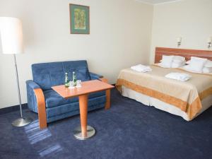 Postel nebo postele na pokoji v ubytování Hotel Nadmorski + 37 fotografií