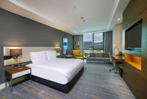 Postel nebo postele na pokoji v ubytování Radisson Blu Hotel, Kayseri
