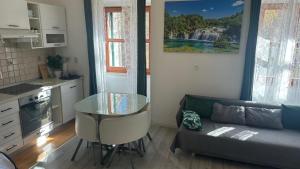 Kuchyňa alebo kuchynka v ubytovaní Hostel Split