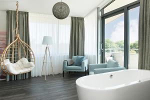 Fotografie z fotogalerie ubytování Strandhotel Duinoord v destinaci Vrouwenpolder + 37 fotografií