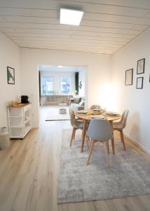 Posezení v ubytování Charmante Wohnung am Drachenfels