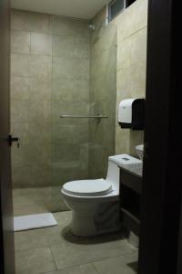 Koupelna v ubytování HOSTAL CAMIL
