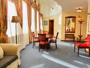 Posezení v ubytování Hotel Opera